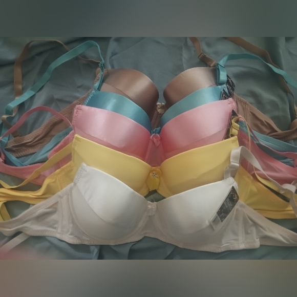 Mamia Multicolor Bra Collection - Picture 5 of 5